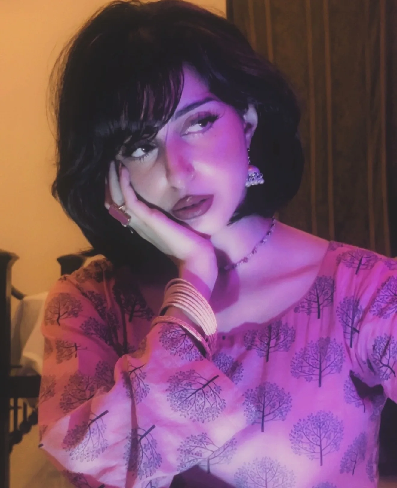 Gulabi kurti